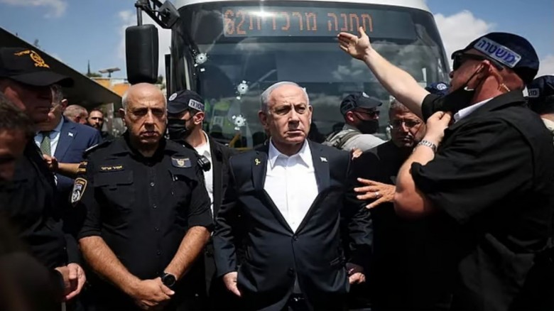 যুদ্ধ না শান্তি? জেরুজালেমে রক্ত, আতঙ্ক আর মৃত্যু!